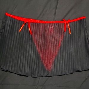 NWOT ladies red and black sexy lingerie